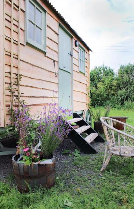 The Shepherds Hut Шрусбери Экстерьер фото