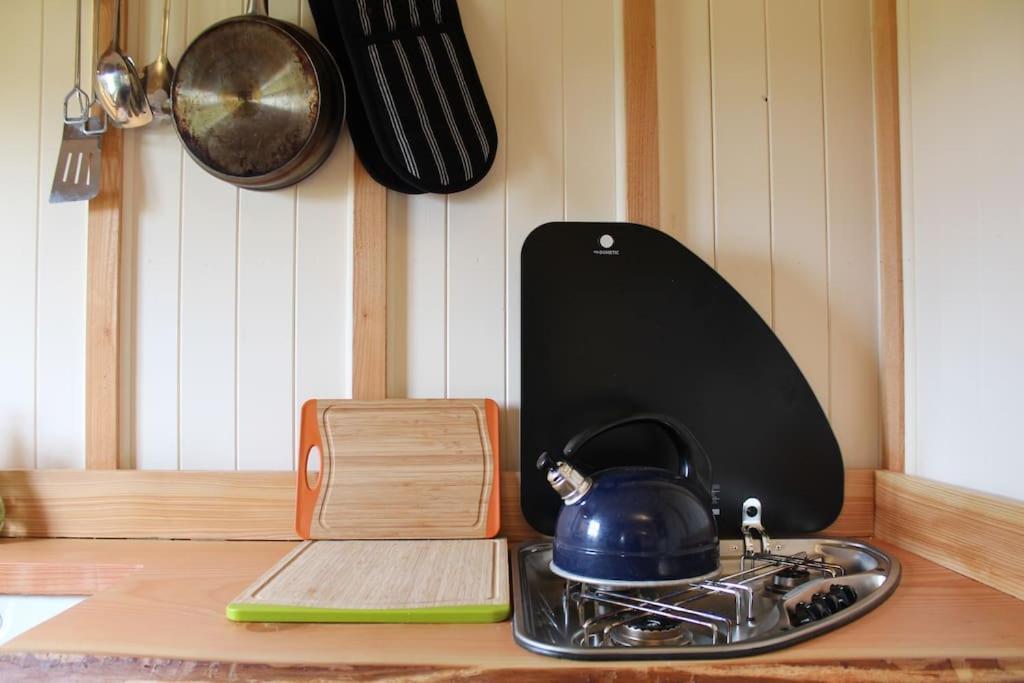 The Shepherds Hut Шрусбери Экстерьер фото