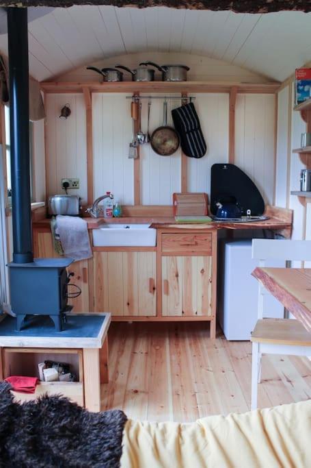 The Shepherds Hut Шрусбери Экстерьер фото