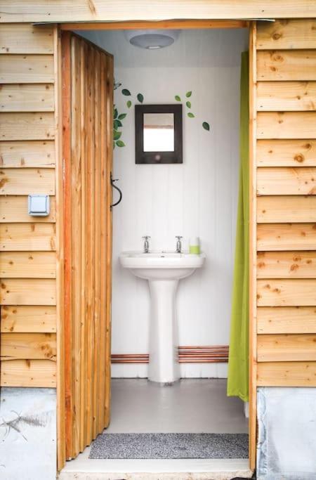 The Shepherds Hut Шрусбери Экстерьер фото
