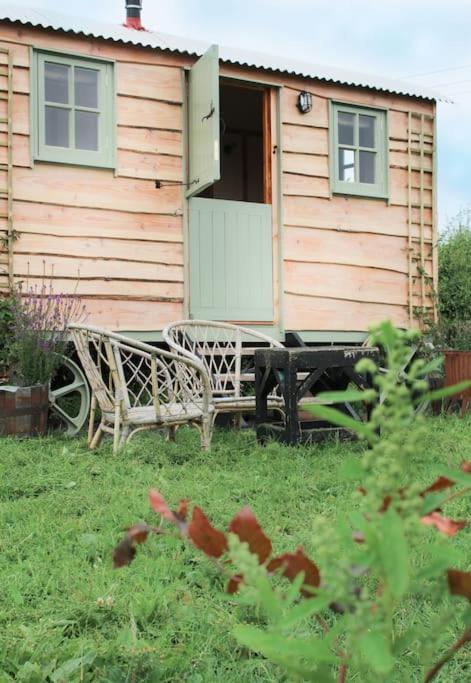 The Shepherds Hut Шрусбери Экстерьер фото